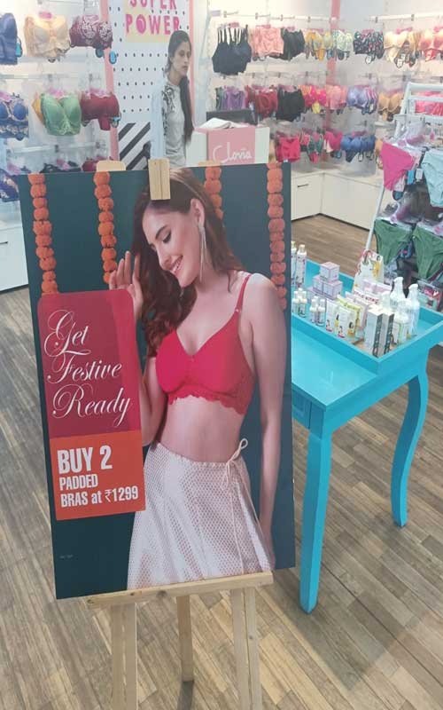 Indoor Advertising & Branding