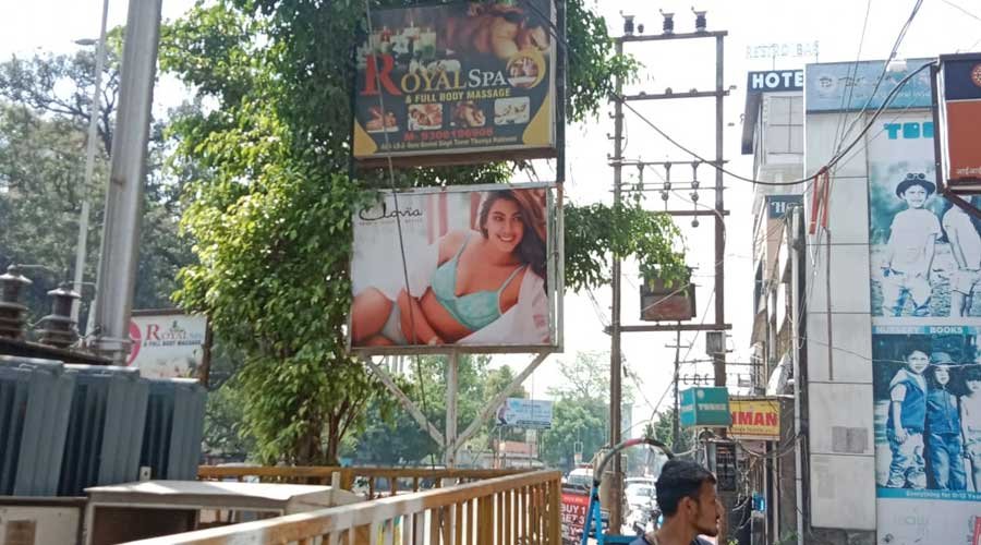 Outdoor Advertising & Branding